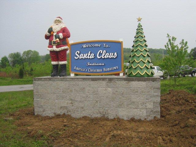 Santa Claus, Indiana Welcome Sign