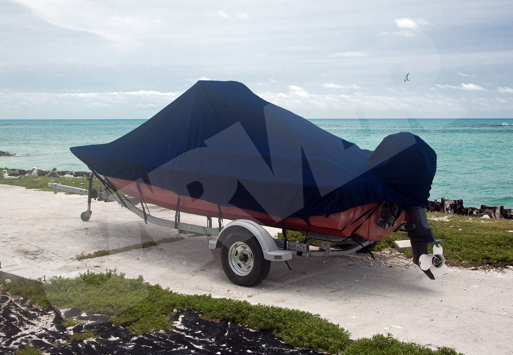 Carver Boat Cover on Center Console Boat